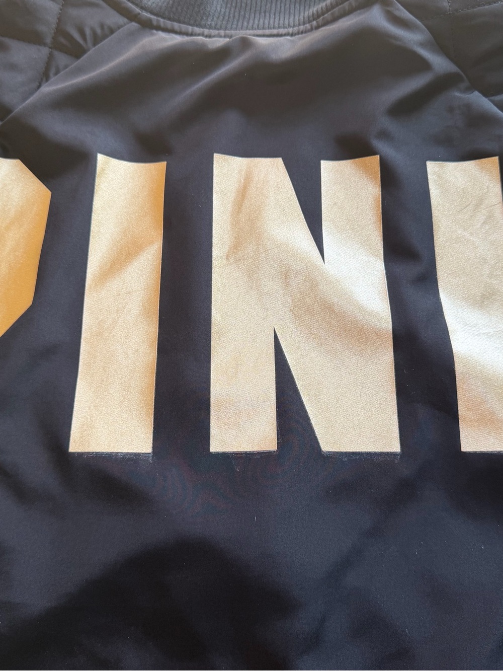 PINK Victoria’s Secret Black Quilted Bomber Jacket Gold Logo Size Large - Picture 4 of 5